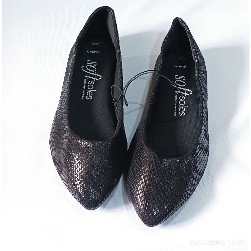Soft Sole Pointed Shoe - Black