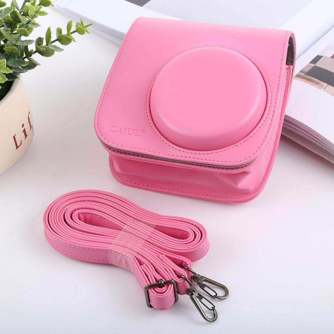 Retro Style Full Body Camera PU Leather Case Bag With Strap For FUJIFILM Instax Mini 9 / Mini 8+ / Mini 8(Pink)