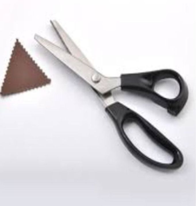 Zigzag Stainless Steel Scissors- Black Plastic Handle