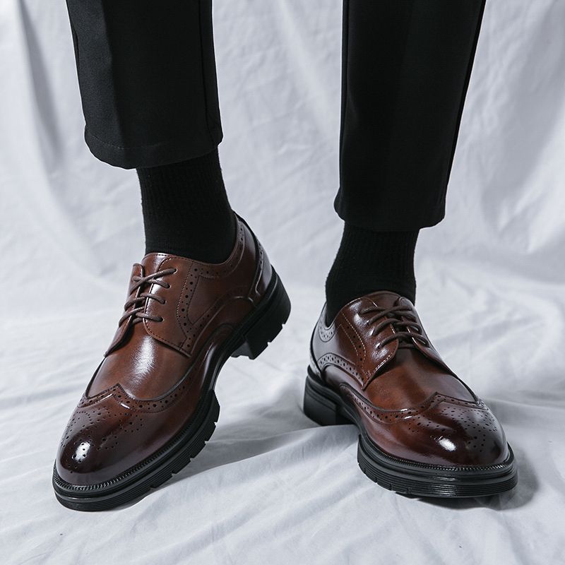 EUR Size 38-46 Gentleman Business Formal Shoes Men Brogue Oxford Lace Up Heightening Office Leather Shoes Top Quality Handmade Calf Leather Party Male Social Shoes Comfortable Fashion Derby Shoes Brown