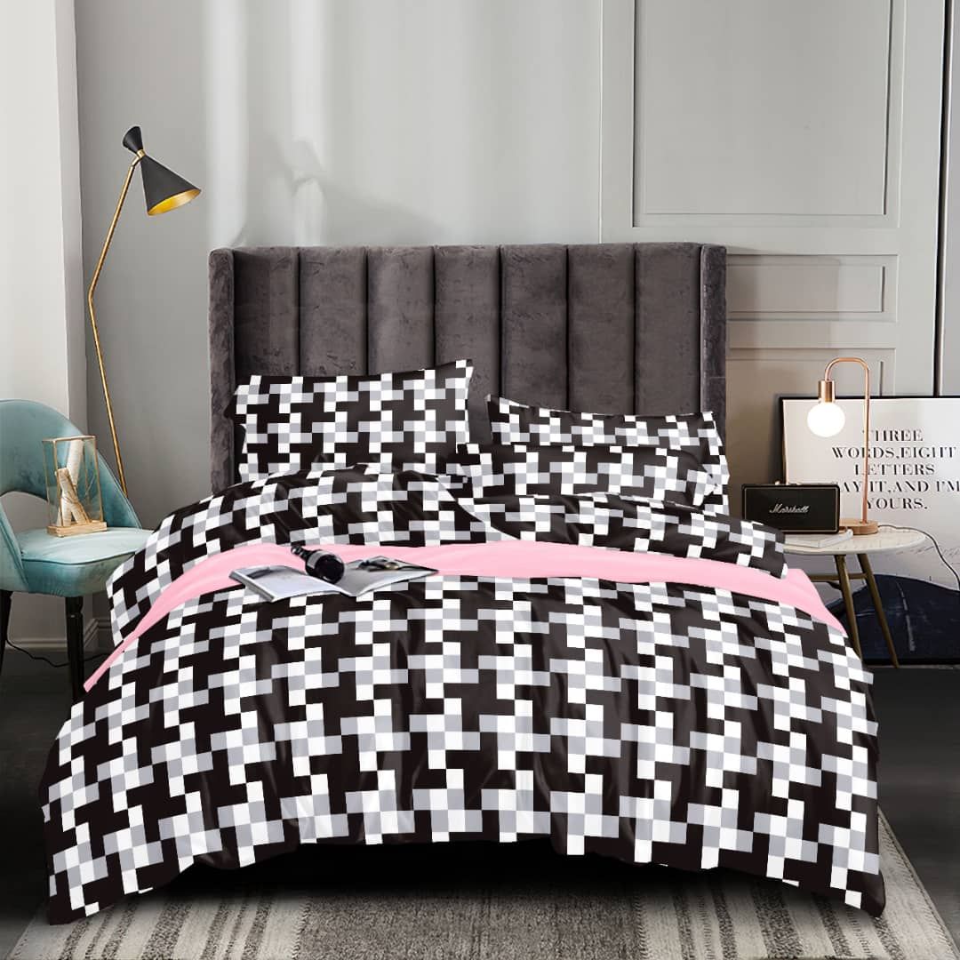 Beautiful Bedsheet With 4 Pillows