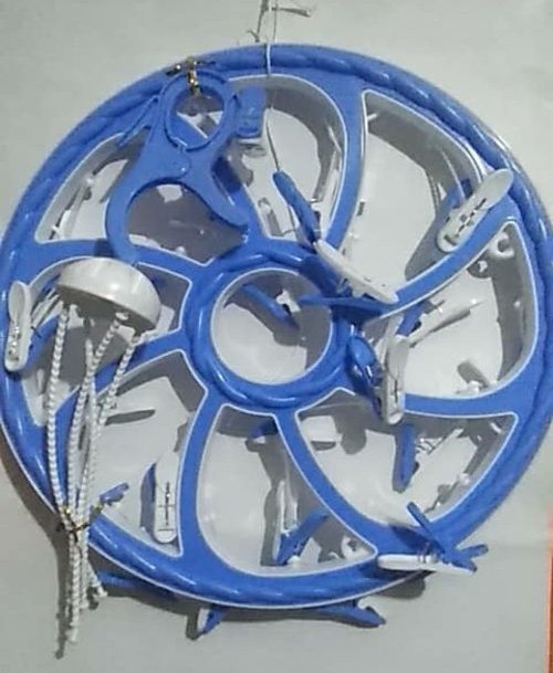 1 Multi Purpose Hanger +24 Clips+Free Detergent 