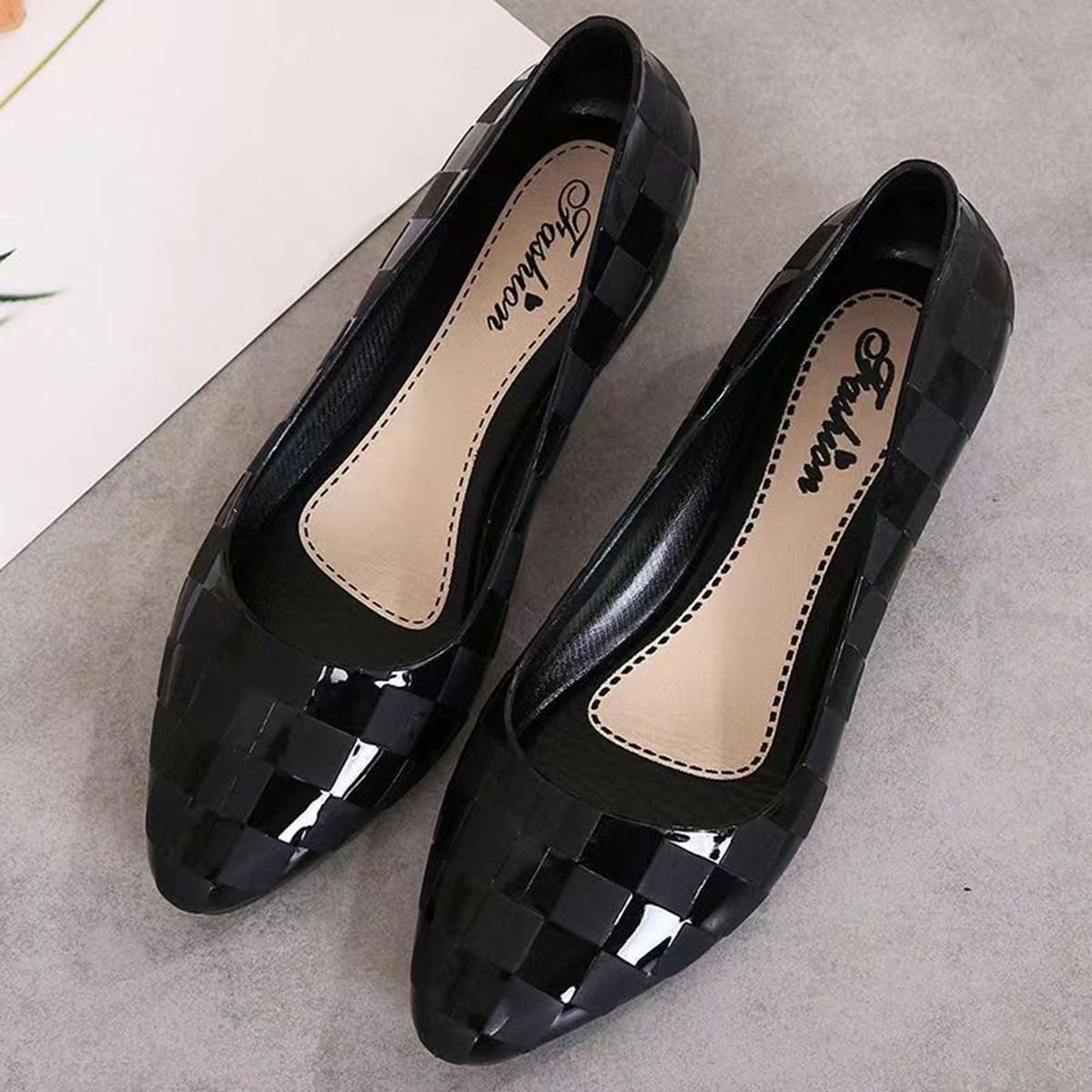 Women's Light Rain Boots Slippery Waterproof Rubber Shoes