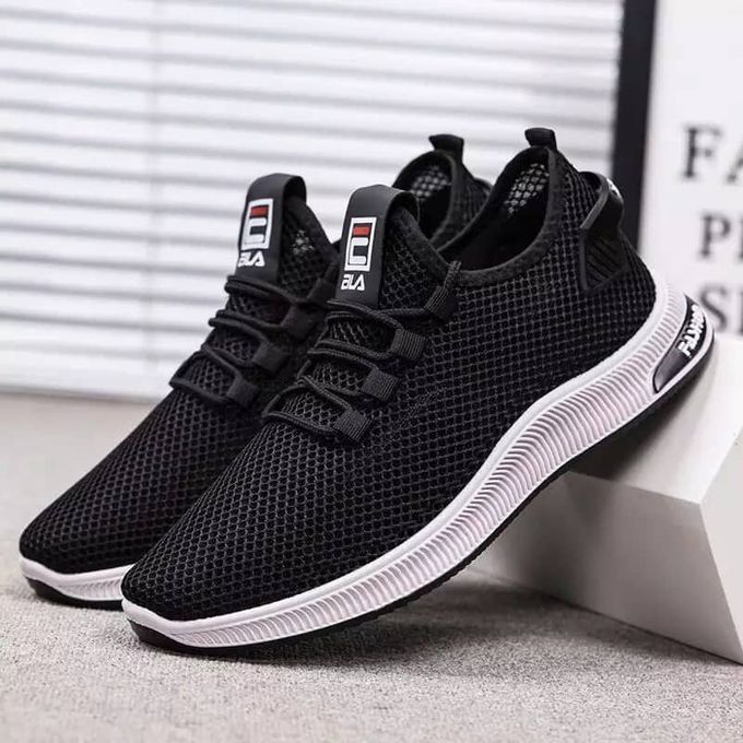 Comfortable Sneakers Black/White