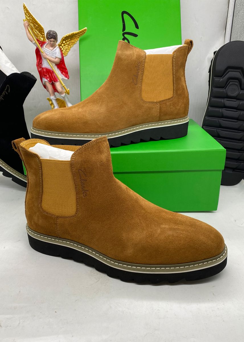 Men Chelsea Boots Pointed Suede Business Dress Soft