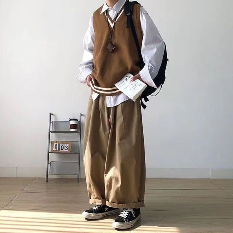 Winter Men's Fashion V-neck Knitting College Style Wool Sweater Vest-brown