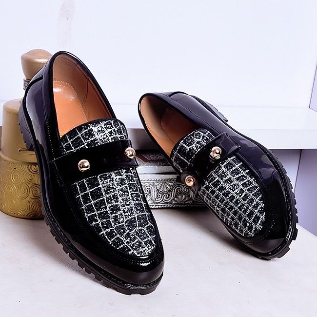 STONE BIG HEEL DESIGNERS SHOE BLACK