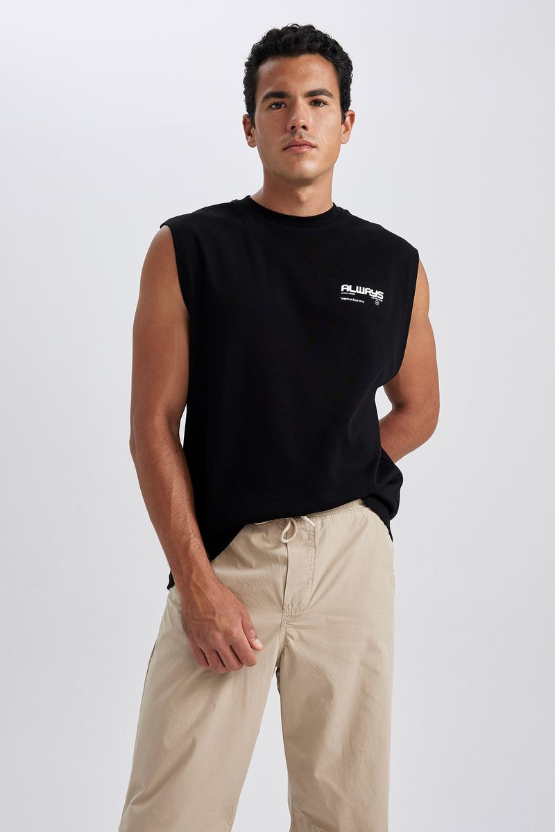 Man Young Boxy Fit Crew Neck Knitted Athlete - Black