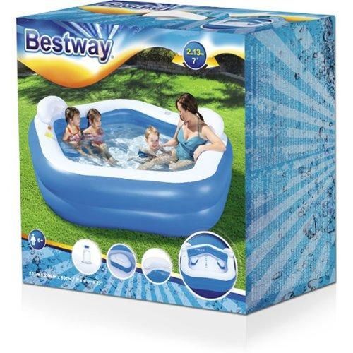 FAMILY FUN LOUNGE POOL