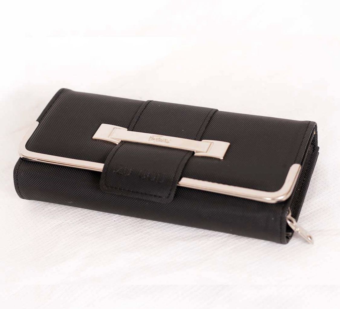 Women's Hand Holding Wallet
