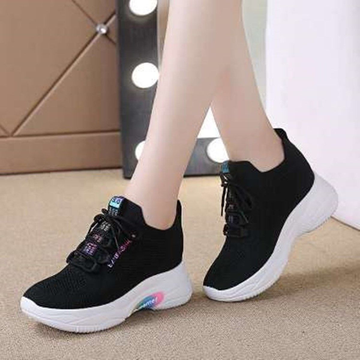Women's Breathable Walking Shoes Sneakers-Black