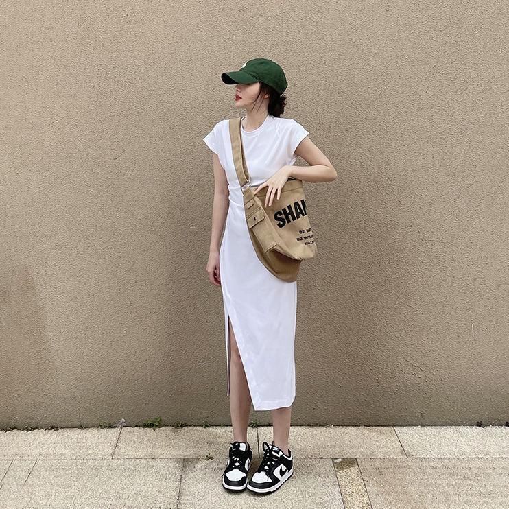 Young Hot Girl Pure Desire Style Design Sense Adult Lady like Woman Black Slit Sheath round Neck Dress Women's Long Waist Slimming