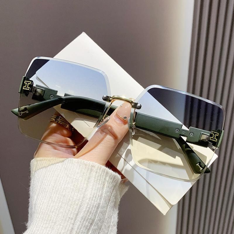 2023 New Frameless Two-Tone Gradient High-Grade Women's Driving Sunglasses Fashion Trend Douyin Online Influencer Sunglasses