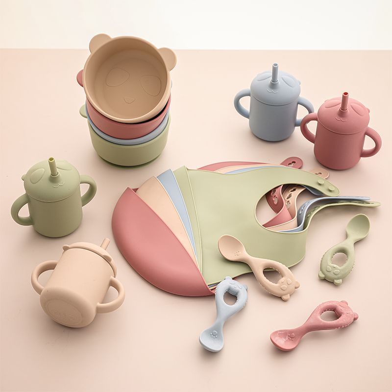 4PcsSet Baby Silicone Plate Spoon Set Baby Feeding Silicone