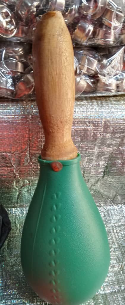 1 Maracas Musical Hand Instrument -Shake & Sound