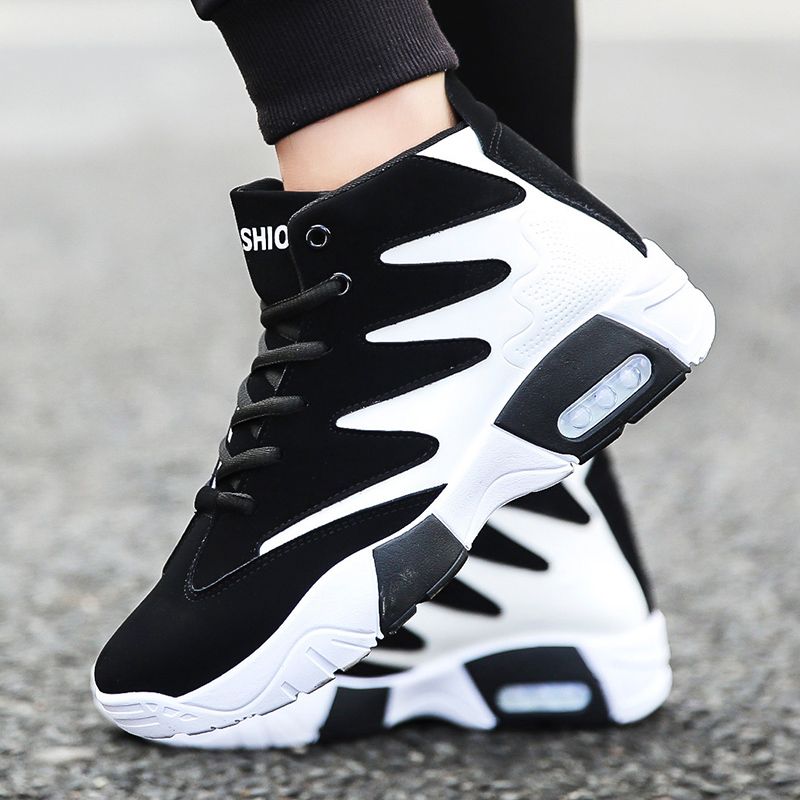 Mens Elegant Designer Athletic Ankle Sneakers- Black