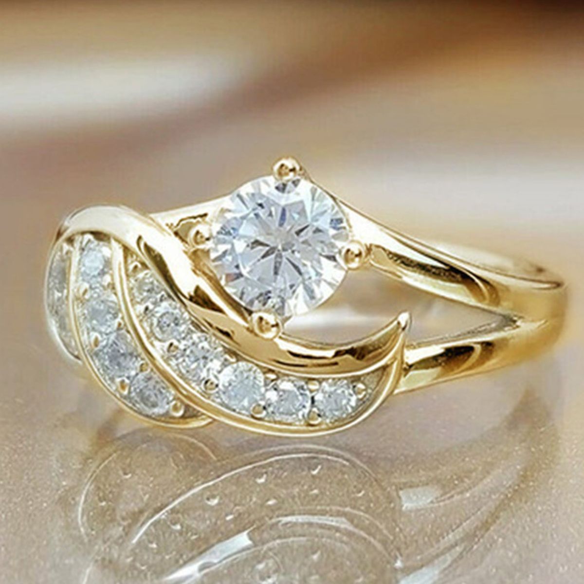 Women Circlet   Rust-Proof Women Ring Golden