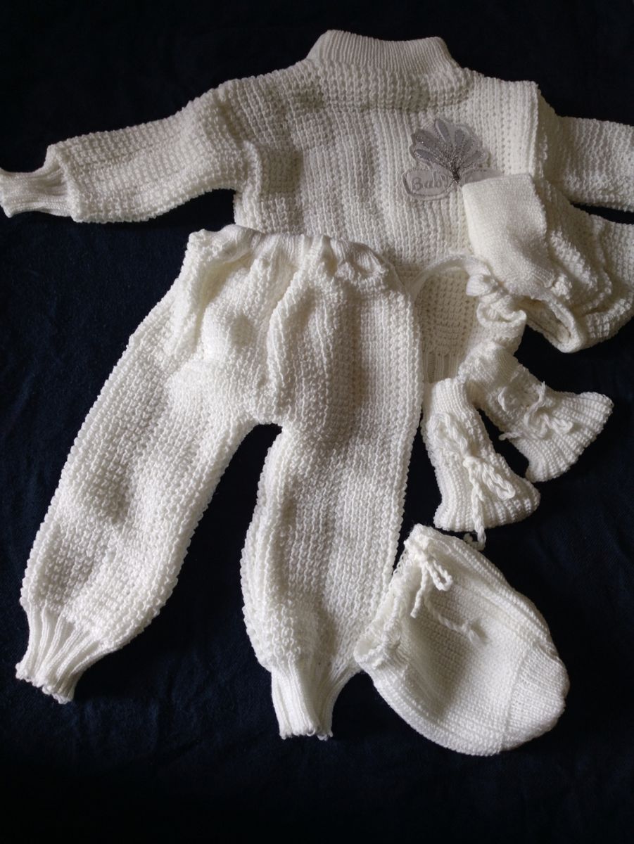 Set Of Baby Sweater With An Extra Cap A6 - White