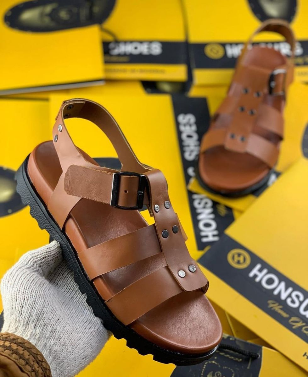 Outstanding Men's Leather Sandal