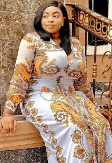 Gorgeous Long Fashionable Ladies  Gown