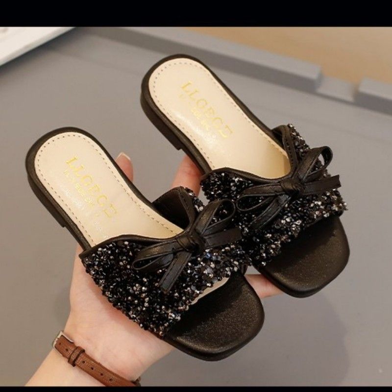 Trendy Girls Slippers /black