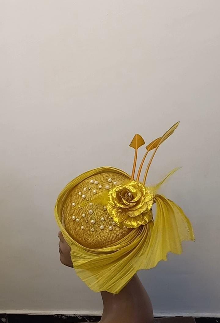 Gold Fascinator