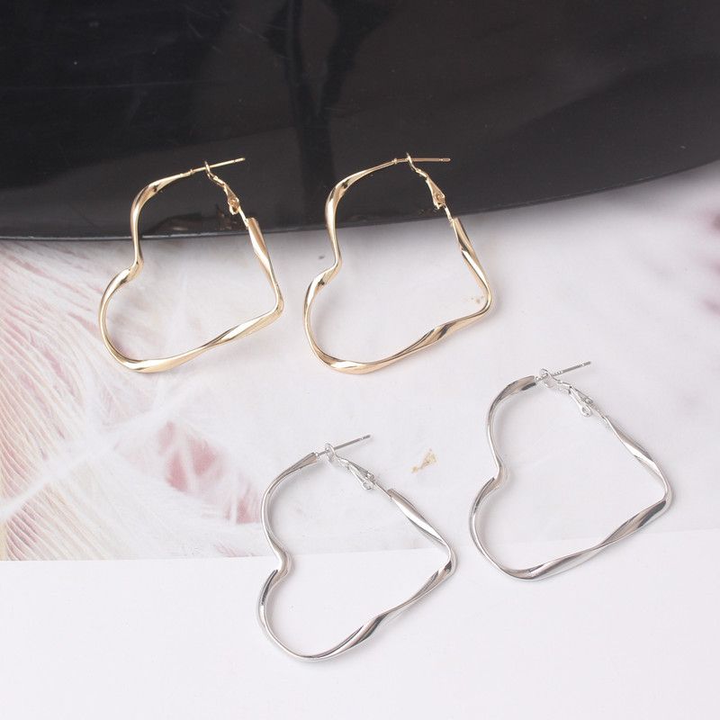 Fashion Gold-plated Oil Drop Love Earrings, Available In Gold Or Silver