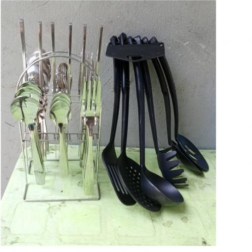 Stainless Steel 24piece Cutlery Set And Free Nonstick Cooking Spoon
