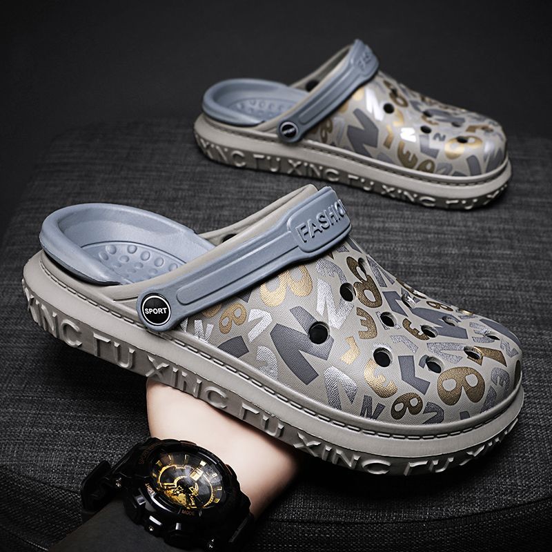 Fashion Men's Sandals EUR Size 36-45 New Design Mixed Color Letter Unisex Shoes Summer Platform Clogs Cool Rubber Slippers Slip-on Couple Slides Antislip Bathroom Shoes Outdoor Beach Shoes Grey