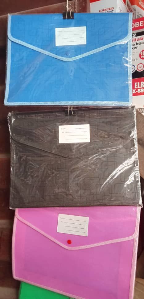 3pcs -Strong Plastic Document Folder, Can Take 500 Sheets