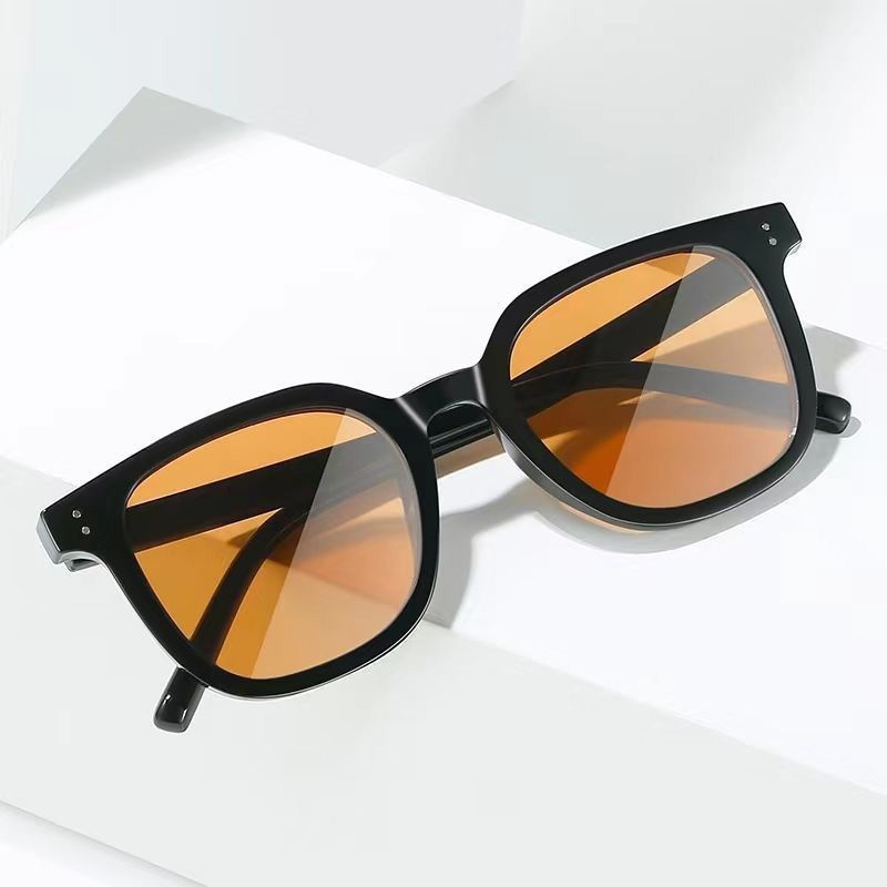 Polarized Sports Sunglasses Unbreakable Trendy UV Sun Protection Eyewear For Men And Women