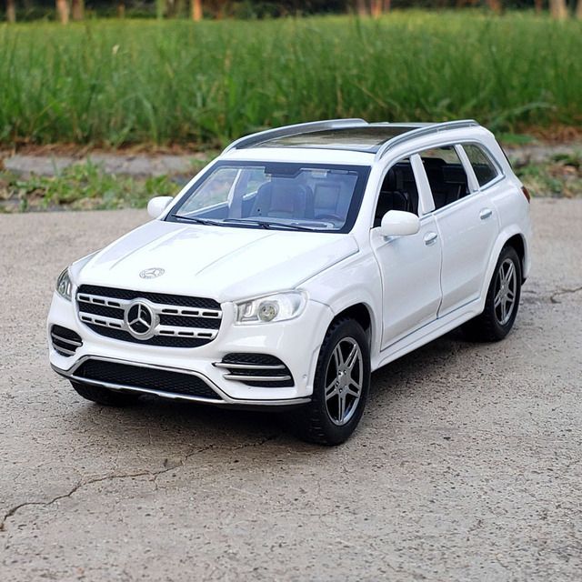 Toy Vehicles 1:32 Alloy Car Model