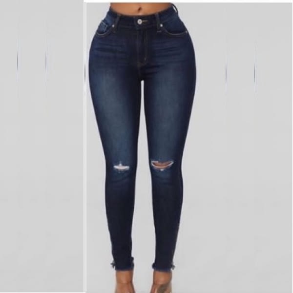 Classic Ripped Denim Jean