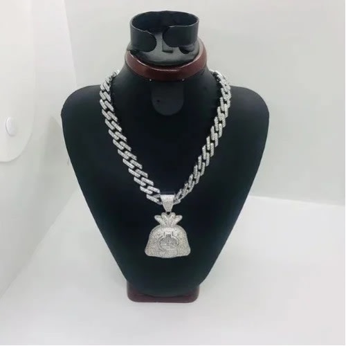 Fashion Front Cuban Chain With Moneybag Pendant