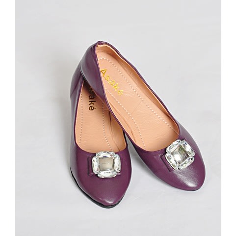 Corporately Flat Female Shoe