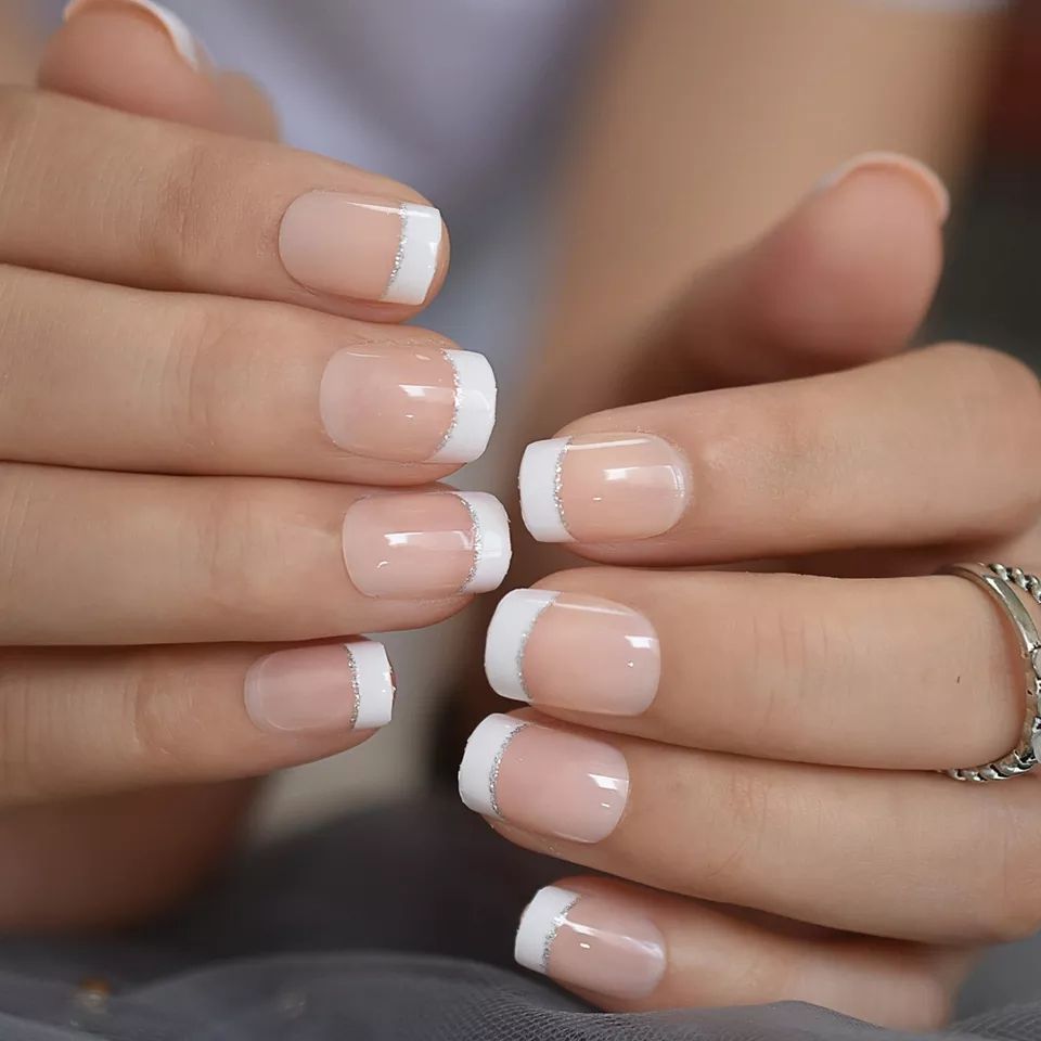 24pcs White Tip French Short Nails With Silver Lines