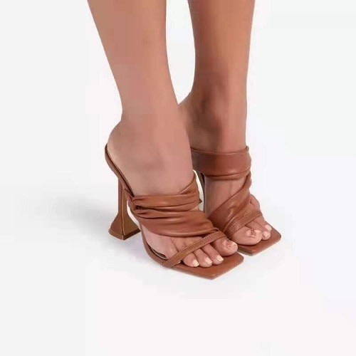 Ladies Heeled Slippers- Brown
