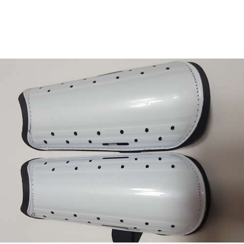 Men's Plain Football Sheen Guard - White