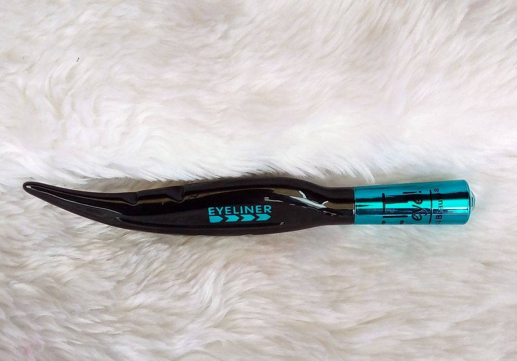 FIT EYE WHITE MAKER  EYELINER
