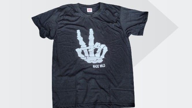 MENS Quality Single Round Neck T-shirt  Black With Design Bone Hand