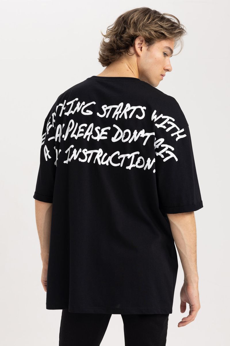 Man Young Oversize Fit Crew Neck Short Sleeve Knitted T-Shirt - Black