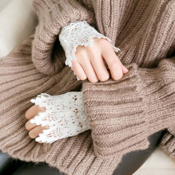New Unique Pretty Cute White Lace Wristband Prom Party Festive Gift