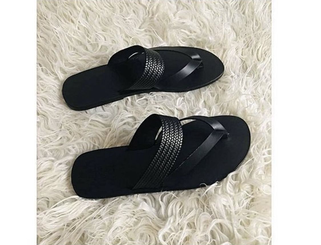 Classic Male Palm Black Slippers