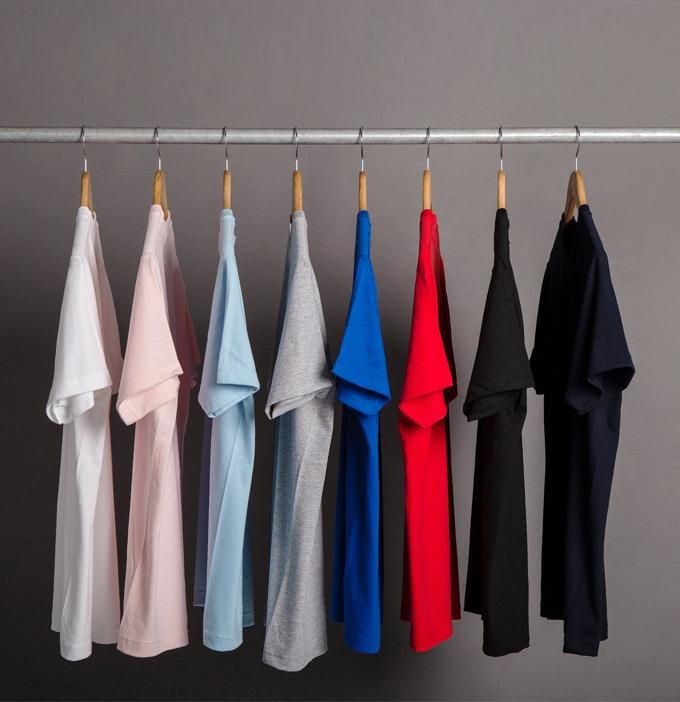 SET OF EIGHT QUALITY PLAIN ROUNDNECK T-SHIRTS
