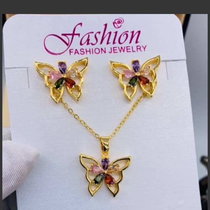 Gold Chain Necklace With Earrings