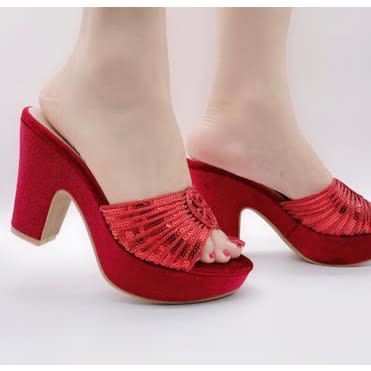 Ladies Mid Heel - Red