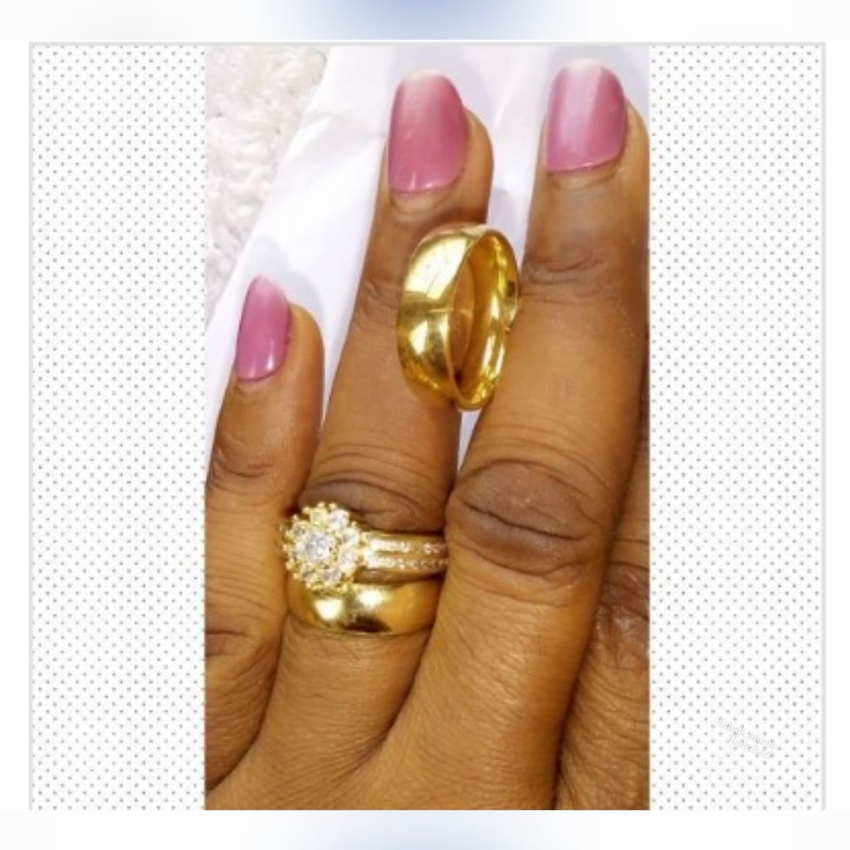 Romania Gold Wedding Ring Set