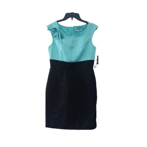 Women's Short Dress With Ruffled Rose Side Chest