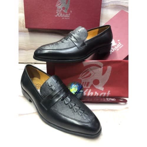 Black Leather Easy Shoe