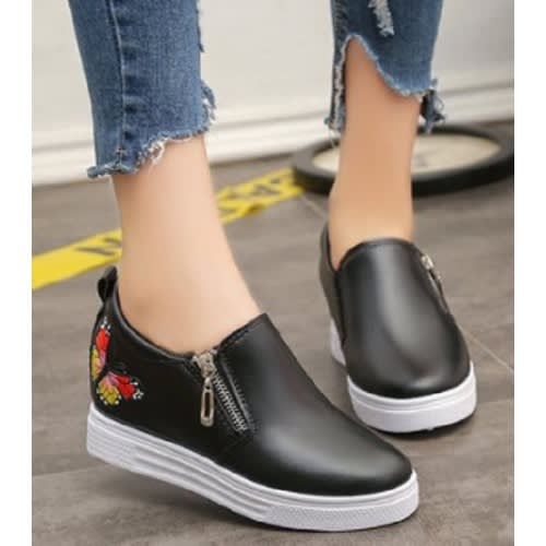 Classic Female Loafers - Black